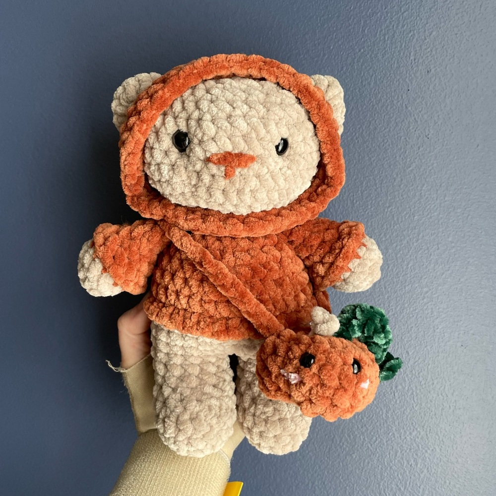 Crochet Fall Hoodie Bear with Pumpkin Bag